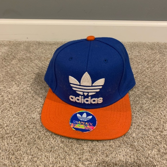Adidas Originals Snapback - Picture 1 of 2